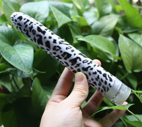 Vibratore d'argento dorato a velocità diverse a 7 pollici degli strumenti del sesso della pallottola per il sesso